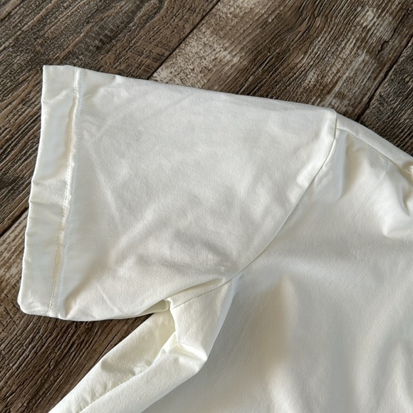 🌟Nike 🌟Beautiful Beige 🌟Workout Top, Small - Picture 5 of 11